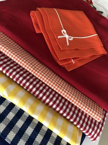 DERTSİZ RENKLİ ETAMİN KUMAŞ