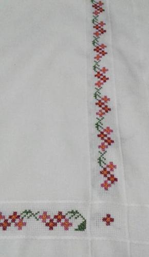 işlenmiş kupon  masa örtüsü