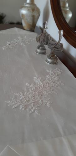 instagram:  #emelkuri