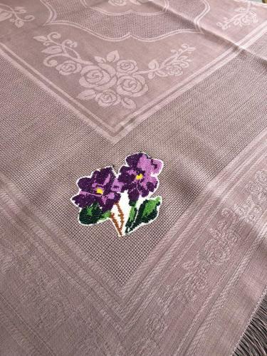 ETUVAL KARE ŞÖMENTABLA